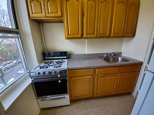 Rented by Pinn Realty | media 17