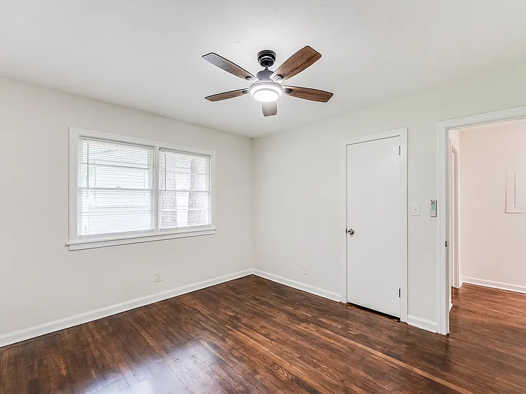 244 Mathews Cir SE — Photo 14