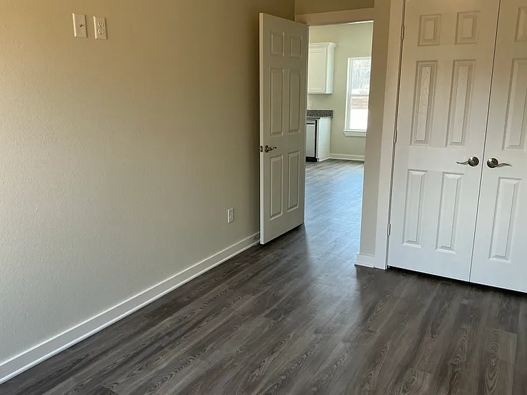 2602 Seaton St — Photo 14