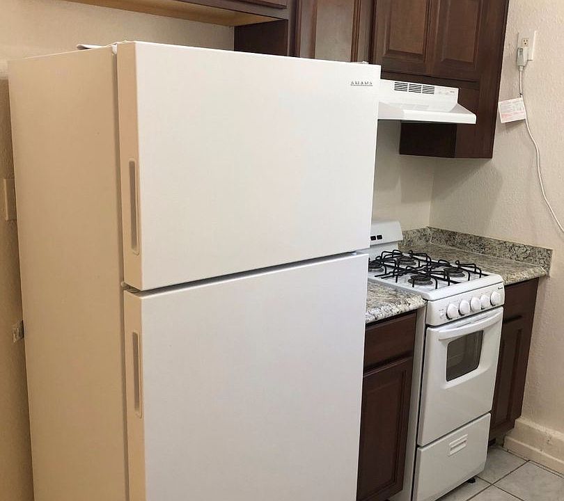 1st image of 4452 Copeland Ave