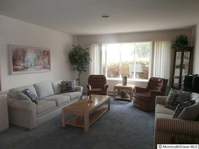 2nd image of 37 Edinburgh Lane #C