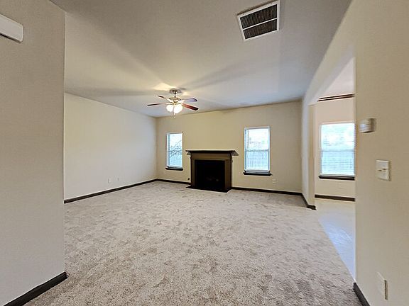 3rd image of 1141 Fountainwood Ct