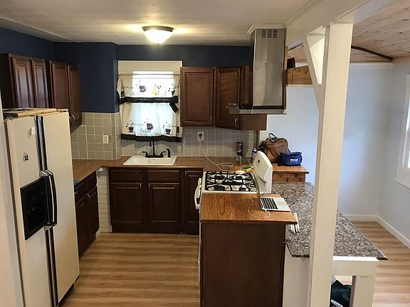 4th image of 91 Lonsdale Ave