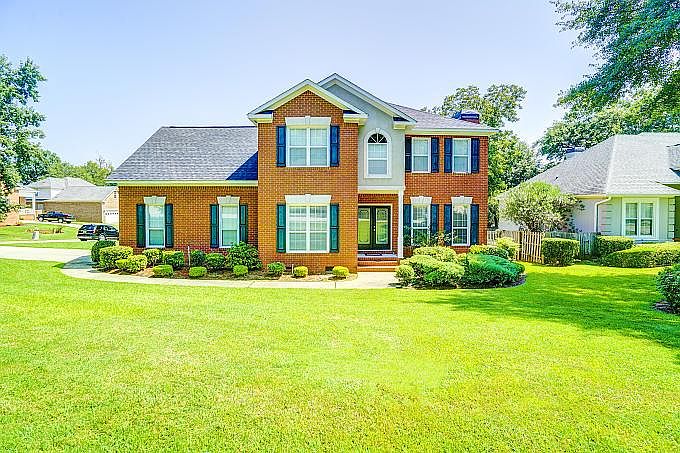 1st image of 4019 Dowling Dr