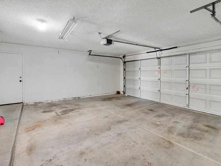 7801 W Crocus Dr — Photo 29
