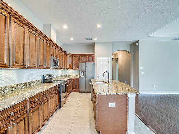 4th image of 531 Westchester Hills Ln
