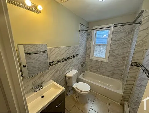 29 Taylor St #2 — Photo 4