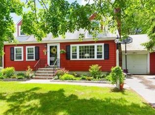 39 Old Middlesex Path, Arlington, MA 02474