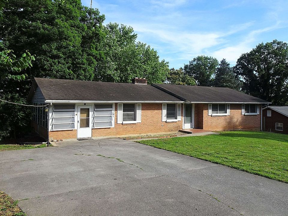 1st image of 42 Knollwood Dr