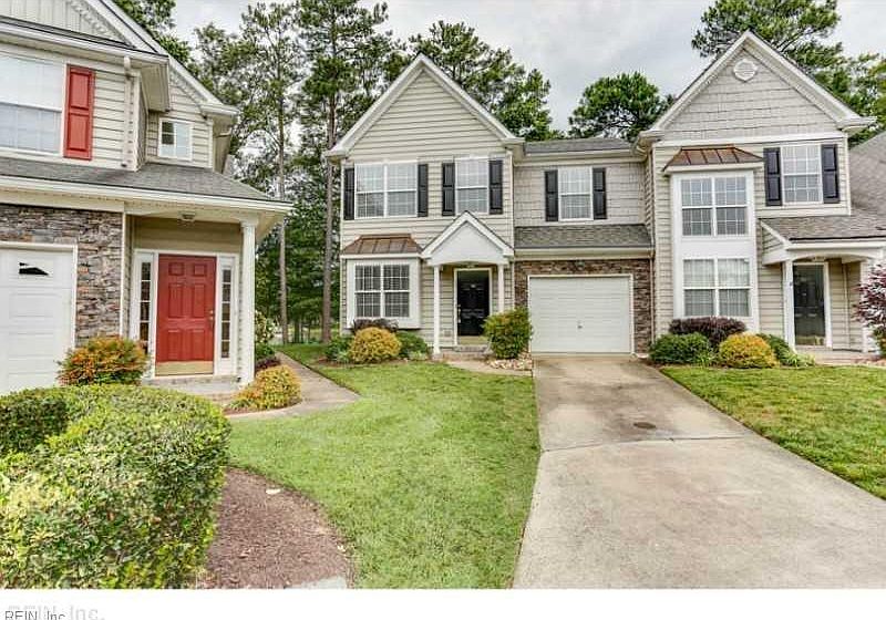 1st image of 704 Sawgrass Ln