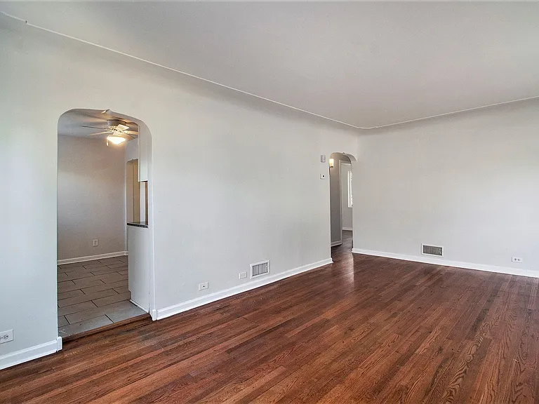 3111 S Emerson St — Photo 3