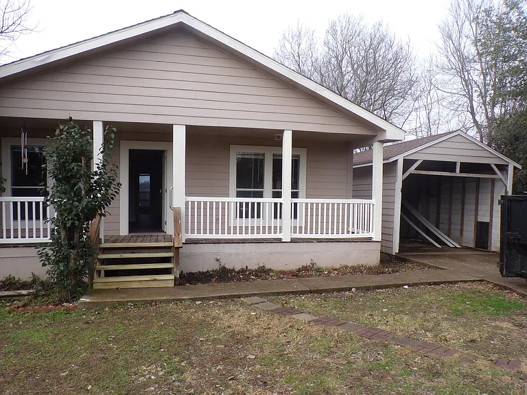 1305 Jones St — Photo 2