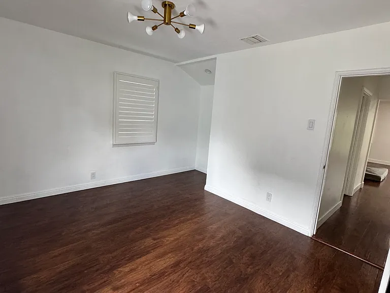 7824 Fenwick St — Photo 4