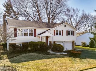 6 Morgan Rd, Aston, PA 19014
