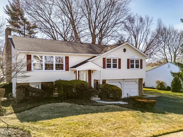 6 Morgan Rd, Aston, PA 19014