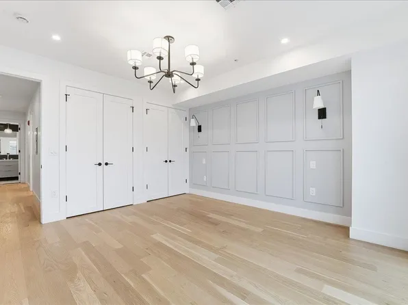 105 Laidlaw Avenue image 15 of 23