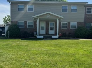 1450 Woodland Dr, Mount Zion, IL 62549