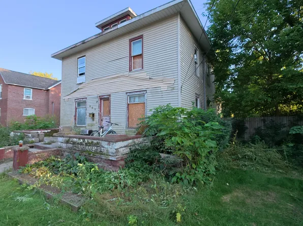 603 W High St, Dowagiac, MI 49047