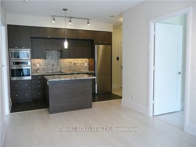120 Harrison Garden Blvd #515 — Photo 2