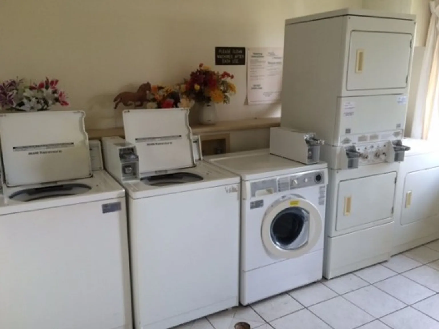 Stone Creek Willowbrook Apartments — Photo 4