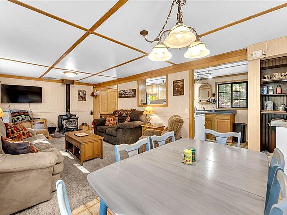 4th image of 18138 Ash Way