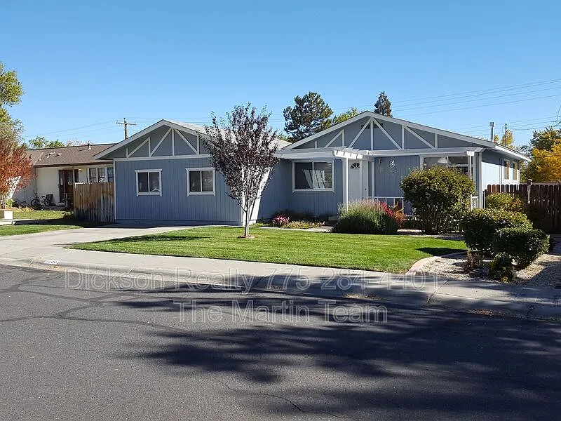 1430 Doric Dr photo 1