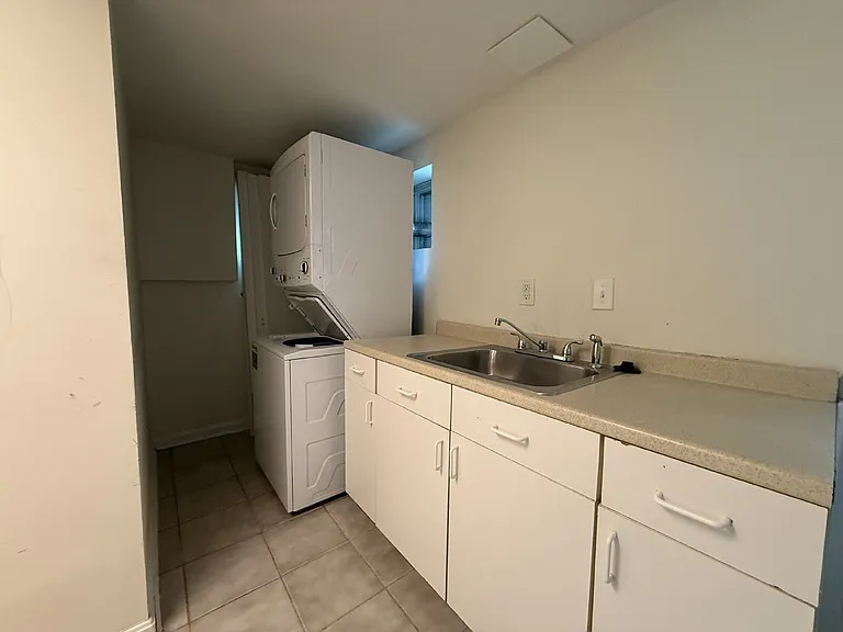 5835 Mount Vernon Dr — Photo 13