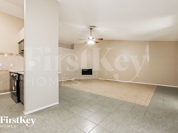 3rd image of 3813 Sugar Creek Ct