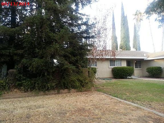 3rd image of 327 Taransay Ct
