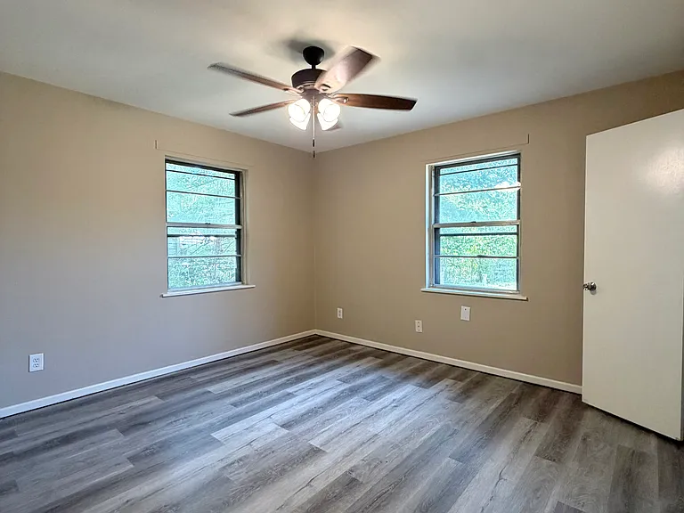 115 Crestwood Dr — Photo 18