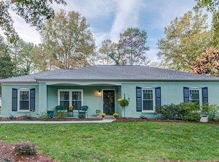 9106 Sardis Forest Dr, Charlotte, NC 28270