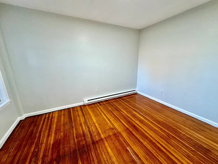 20 Huss Ct #404 — Photo 9