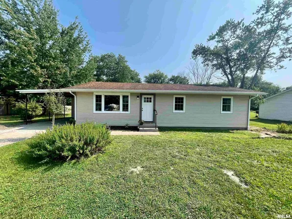 880 W Harrison Rd, Murphysboro, IL 62966