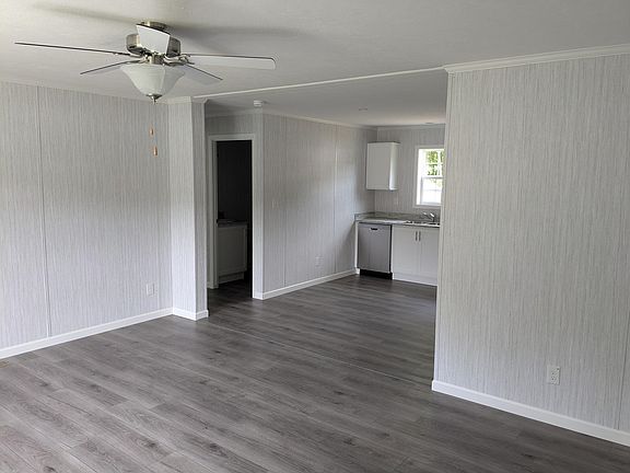 3rd image of 9 Valley Drive