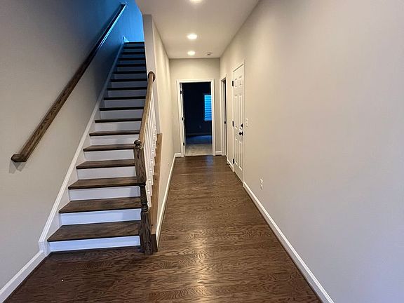 2nd image of 3453 Monterey Dr