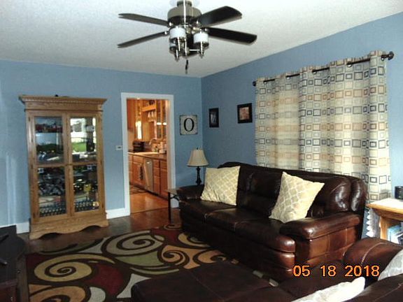 Pleasant Living Room