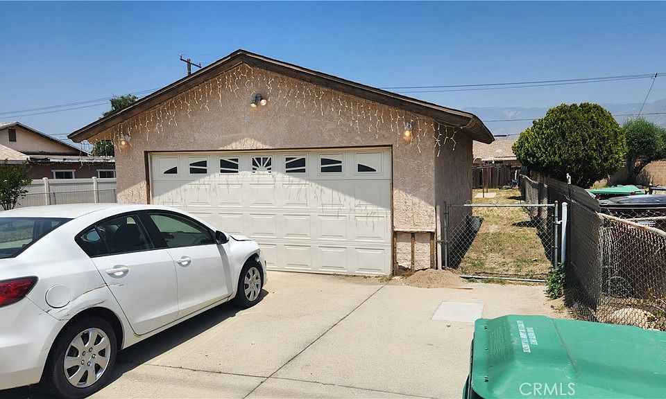 1st image of 26596 Cypress St