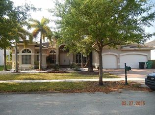 18692 SW 41st St, Hollywood, FL 33029