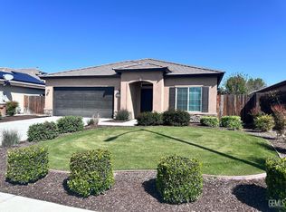 9412 Citrus Creek Dr, Bakersfield, CA 93311