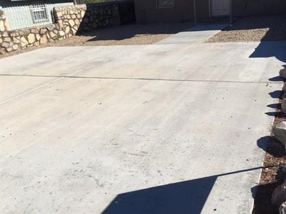2nd image of 5632 Saluki Dr