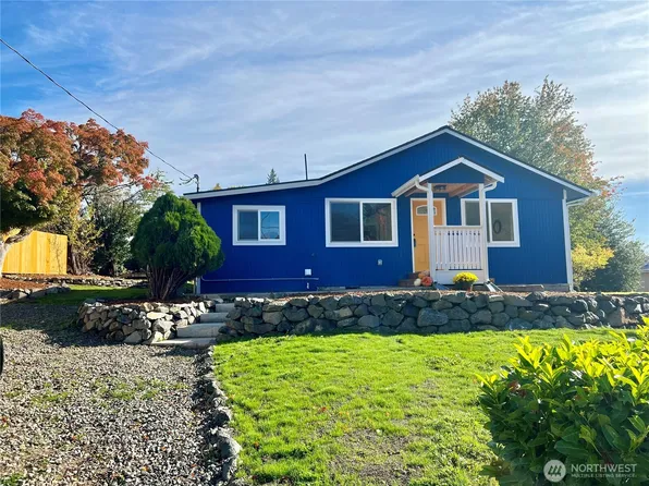 2740 Callahan Drive, Bremerton, WA 98310