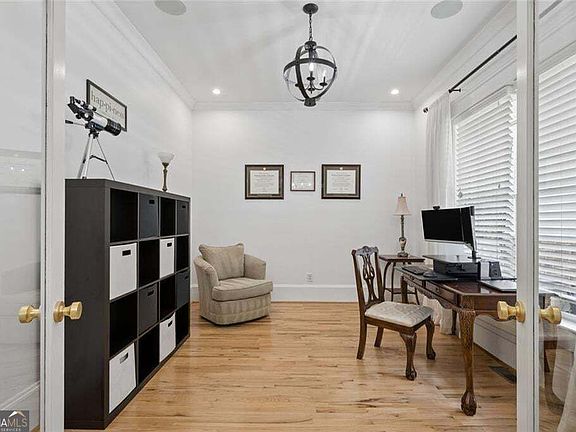 5th image of 2336 Drew Valley Rd NE