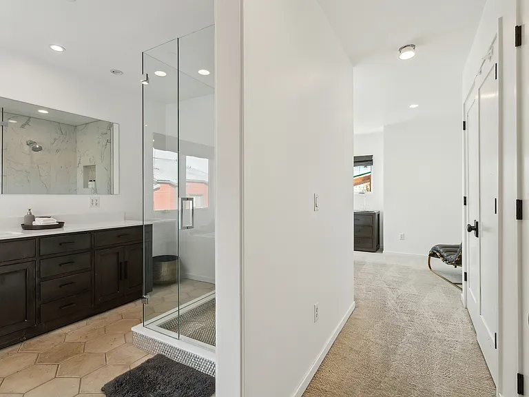 1102 Norfolk Ave — Photo 32