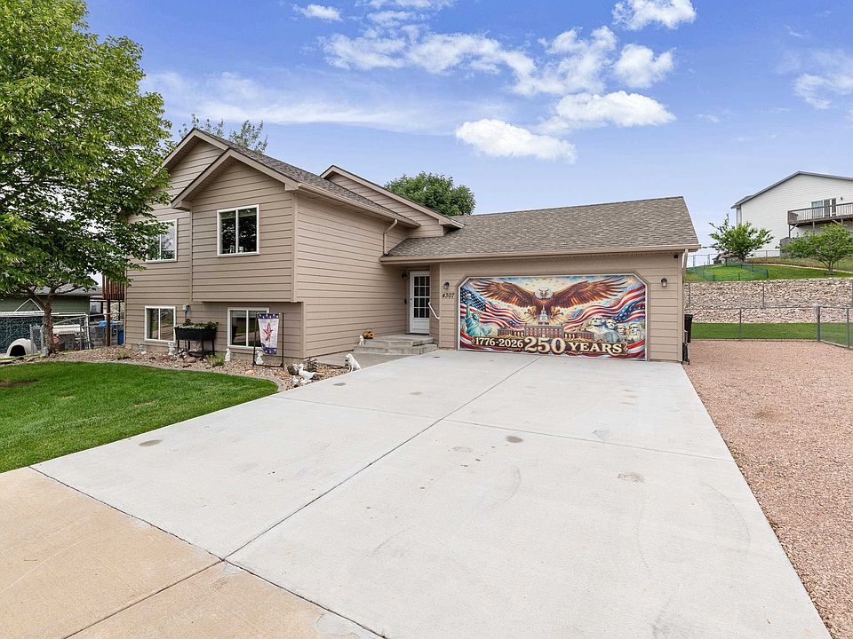1st image of 4307 Paddock Ct