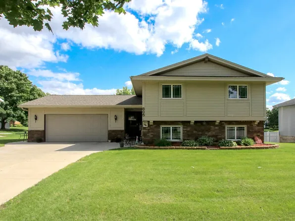 805 W 6th St, Litchfield, MN 55355