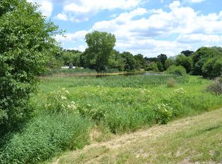 25000 W Caine Rd, Ingleside, IL 60041