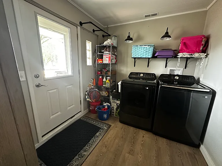 158 Oak Dr NW — Photo 29