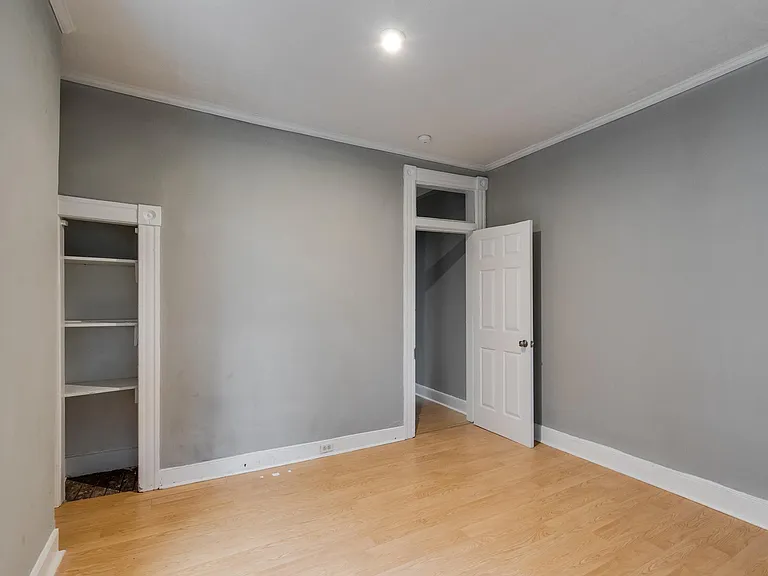 6 S Mulberry St — Photo 13