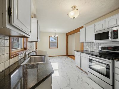 1427 S 52nd St, Omaha, NE, 68106