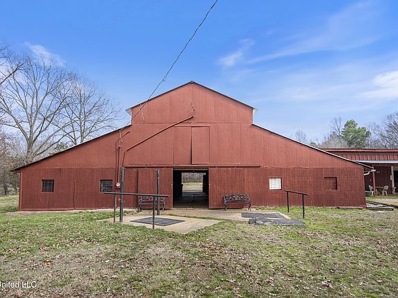 3rd image of 9142 Mineral Wells Rd